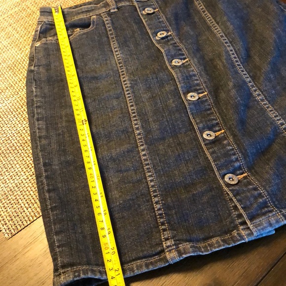 Skirt - Picture 5 of 7